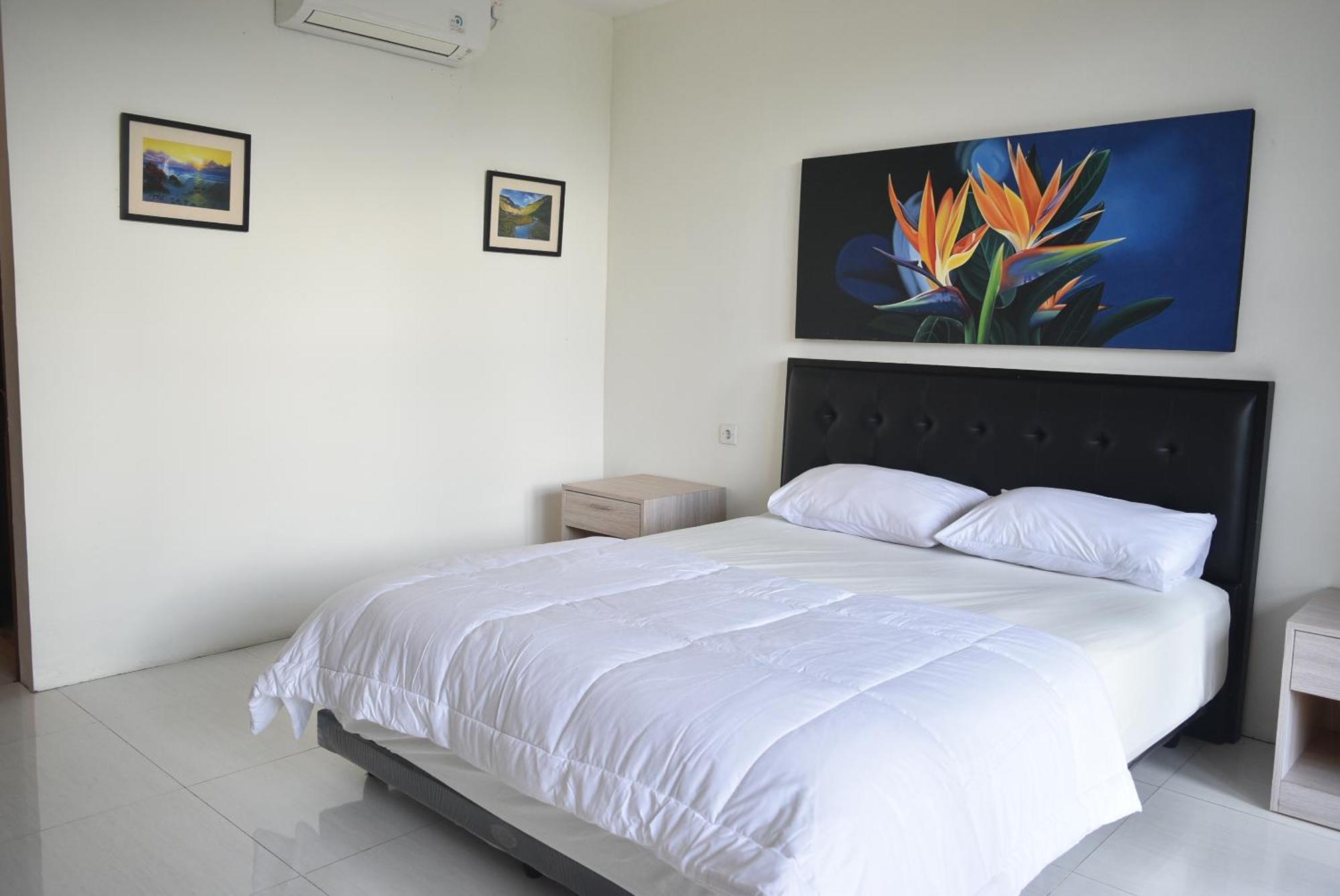 Ketut Joglo Guest House ヌサドゥア エクステリア 写真